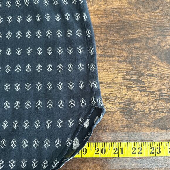 Ann Taylor Loft Embroidered Button Down Shirt XS Collarless Gray Cream Boho EUC - Picture 7 of 9